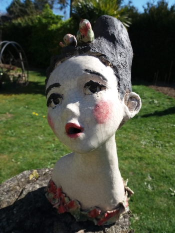 Chantal Couvreux sculptures bustes personnages argile salon de créateurs Nantes Échappées Belles