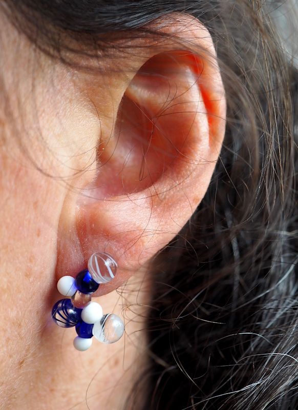 Julie Lasfargues bijoux en perles de verre créations unique salon créateurs Nantes les Échappées Belles